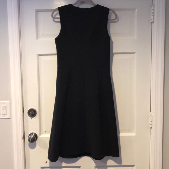 MARC OLIVER Black Toggle Button Sleeveless Dress 8 - Picture 6 of 7